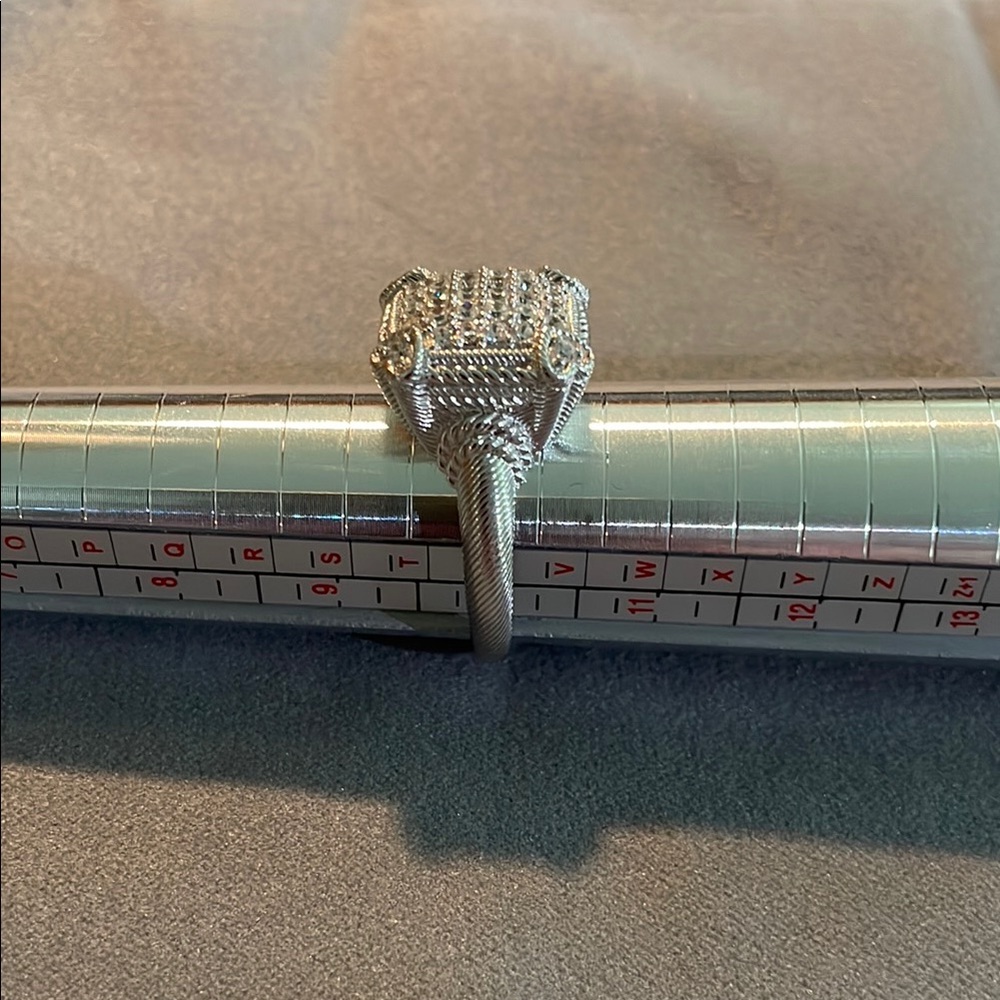 Judith Ripka Silver Cluster Ring with Sparkling Design - Picture 2 of 3